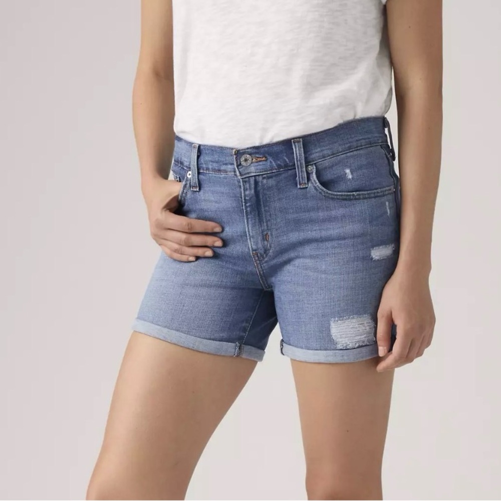 Classic Mid-length Denim Shorts in Light Blue